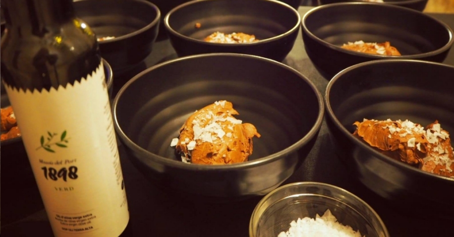 Maridatges privats a la sala de tast de ViOrigen | EbreActiu.cat, revista digital d’oci actiu | Terres de l’Ebre ... Maridatges privats a la sala de tast de ViOrigen | EbreActiu.cat, revista digital d’oci actiu | Terres de l’Ebre ...