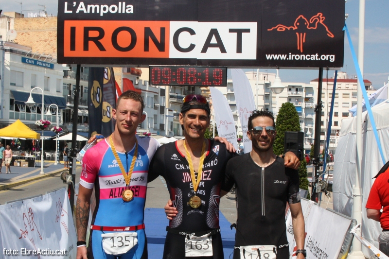 Albert Jimnez i Ivet Farriols guanyadors de l’IRONCAT 2018 de l’Ampolla | EbreActiu.cat, revista digital d’oci actiu | Terres de l’Ebre ...