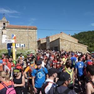 Prop de 1.000 participants a la 18a Travessia nocturna Fredes - Pals GR7