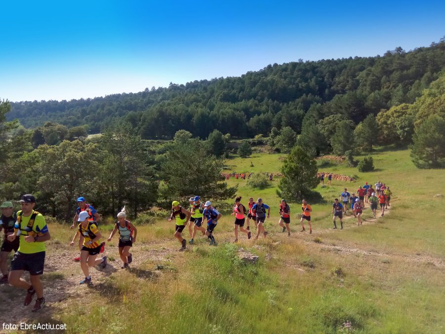 Celebrada la 22a Marxa nocturna Fredes-Pals amb 550 participants | EbreActiu.cat, revista digital d’oci actiu | Terres de l’Ebre ...