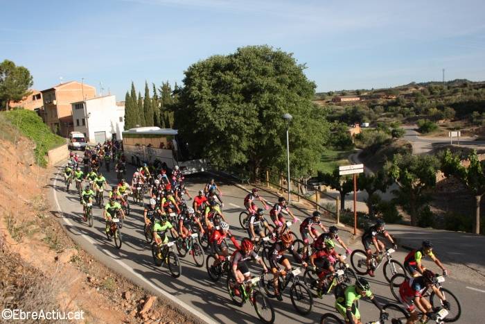 Pau Marz i Arantxa Salvad lders de la Xallenger BTT desprs de la Transrabosenca | EbreActiu.cat, revista digital d’oci actiu | Terres de l’Ebre ...