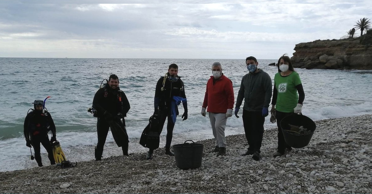 Agua Sub Vinars realitza una jornada de neteja del fons mar de diferents cales del litoral vinarosenc | EbreActiu.cat, revista digital d’oci actiu | Terres de l’Ebre ...