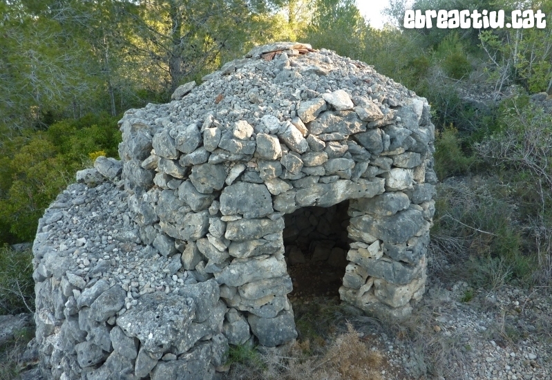 Barraques de pedra en sec a Freginals | EbreActiu.cat, revista digital d’oci actiu | Terres de l’Ebre ...