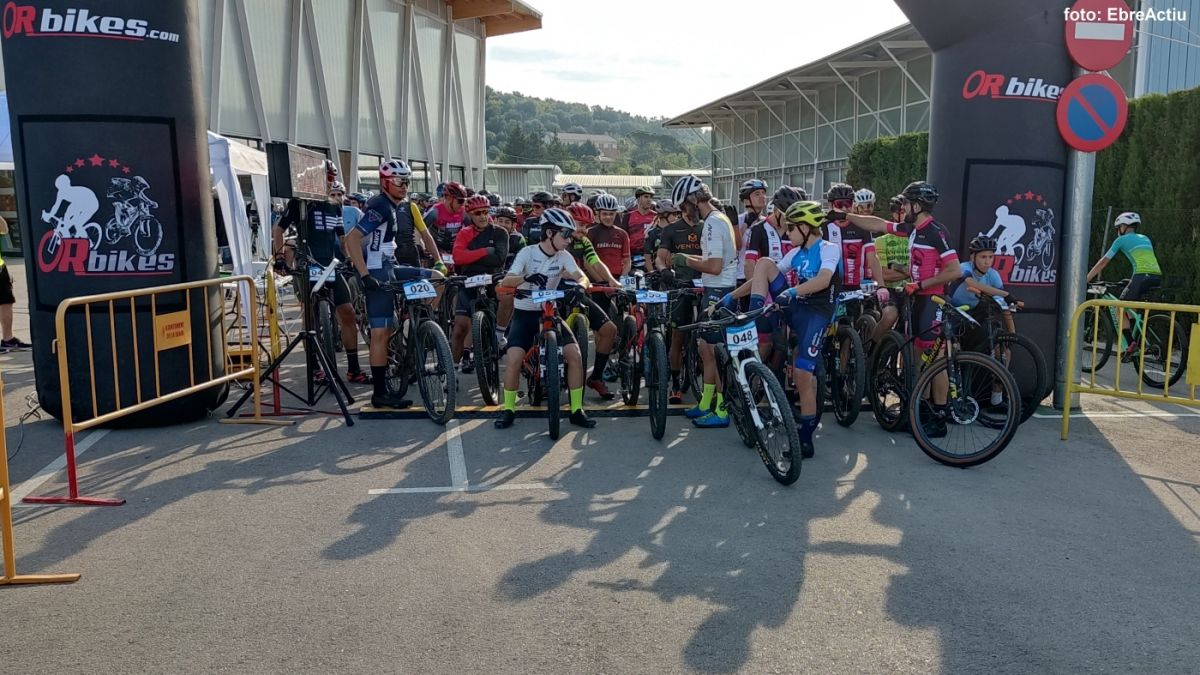 160 bikers participen a la 1a Mascarats Bike Race de la Snia | EbreActiu.cat, revista digital d’oci actiu | Terres de l’Ebre ...