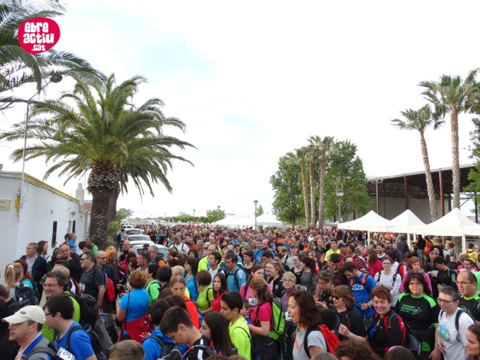 Ms de 700 persones inunden els camins del Delta caminant sota la lluna plena | EbreActiu.cat, revista digital d’oci actiu | Terres de l’Ebre ...