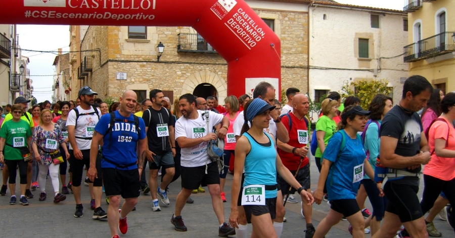 200 personas participan en la marcha contra el cncer de Sant Jordi | EbreActiu.cat, revista digital de ocio activo | Terres de l’Ebre...