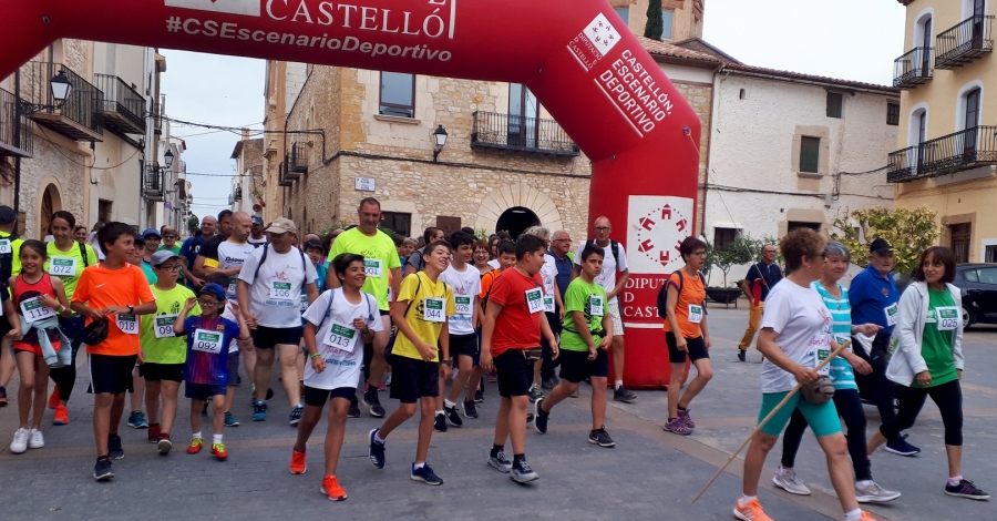 200 personas participan en la marcha contra el cncer de Sant Jordi | EbreActiu.cat, revista digital de ocio activo | Terres de l’Ebre...