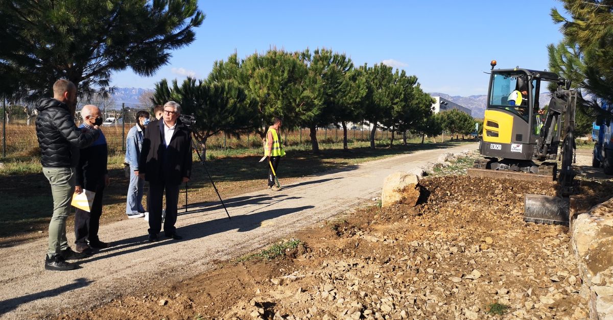 El Consell Comarcal del Baix Ebre amplia i illumina la Via Verda entre Tortosa i Roquetes | EbreActiu.cat, revista digital d’oci actiu | Terres de l’Ebre ...