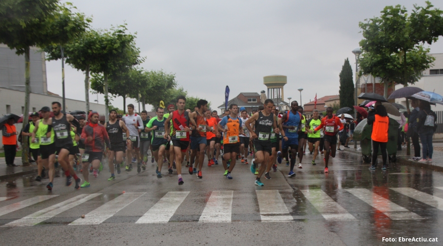 Els kenians Lkipkirui Langat i Gladys Kemboy guanyen els 10 k de Santa Brbara | EbreActiu.cat, revista digital d’oci actiu | Terres de l’Ebre ...