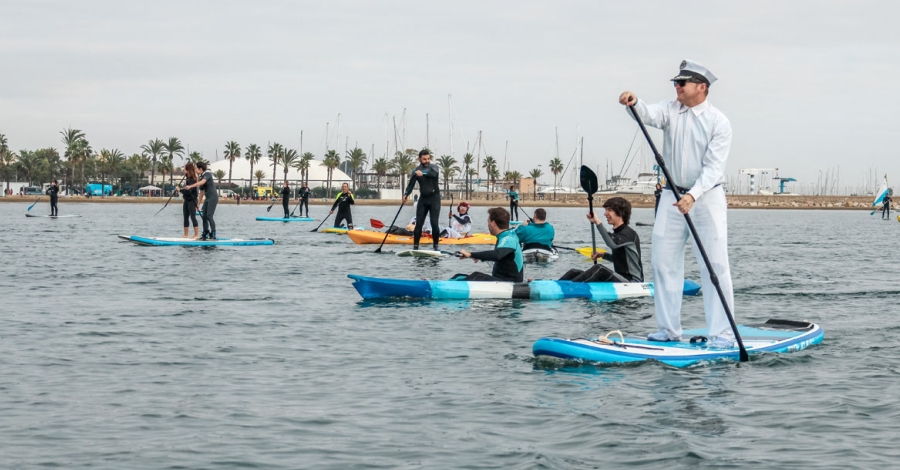 Un centenar de persones acomiaden 2019 amb la Sant Silvestre Martima de la Rpita | EbreActiu.cat, revista digital d’oci actiu | Terres de l’Ebre ...