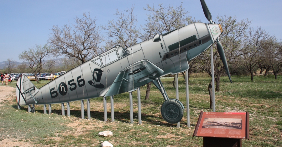 La Snia acoge cientos de visitantes a la Diada Conmemorativa del Campo de Aviacin | EbreActiu.cat, revista digital de ocio activo | Terres de l’Ebre...