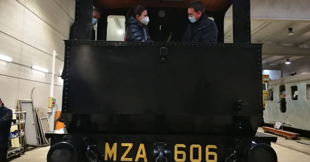 La directora general de Turisme visita el Museu del Ferrocarril de Mra la Nova  | EbreActiu.cat, revista digital d’oci actiu | Terres de l’Ebre ...