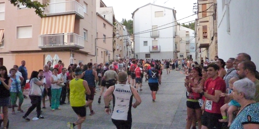 Xavier Osorio: La Cursa Nocturna dels Cocons s el gran esdeveniment esportiu de Tivenys | EbreActiu.cat, revista digital d’oci actiu | Terres de l’Ebre ...