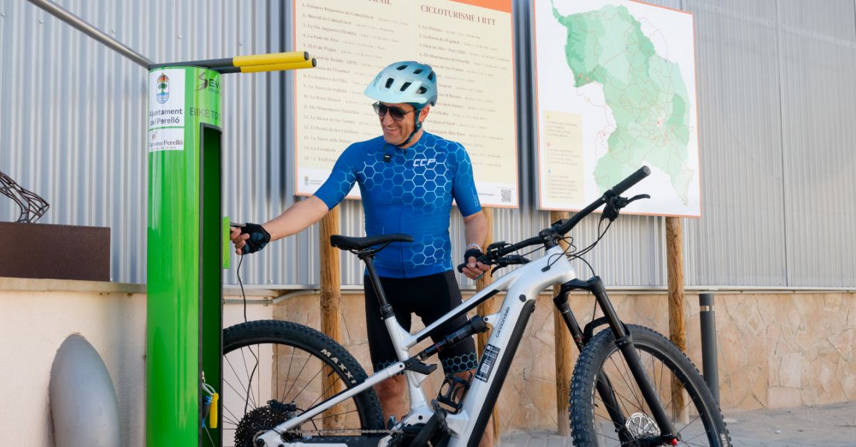 El Perell installa una estaci d’autoreparaci i manteniment de bicicletes | EbreActiu.cat, revista digital d’oci actiu | Terres de l’Ebre ...