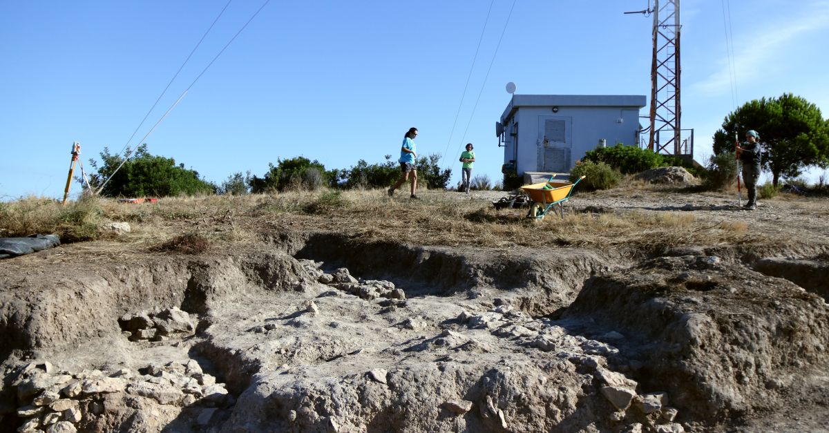 El poblat de la Cogula d’Ulldecona funcionava com una atalaia per vigilar les Terres del Snia fa 3.000 anys | EbreActiu.cat, revista digital d’oci actiu | Terres de l’Ebre ...