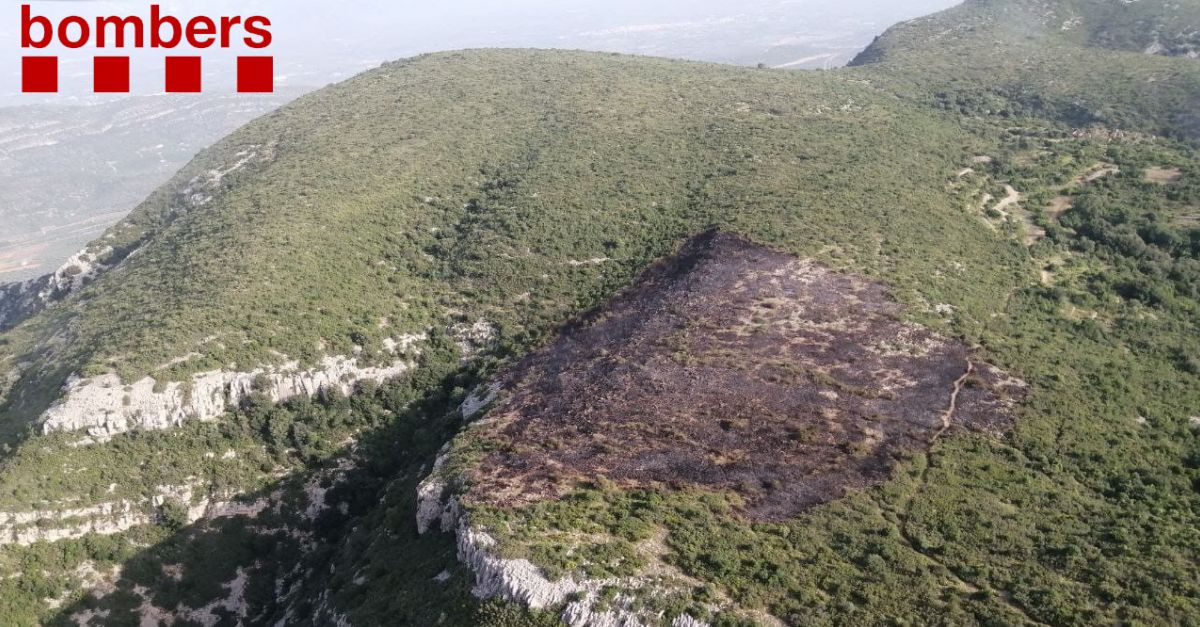 Extingit l’incendi de vegetaci forestal a la serra del Montsi | EbreActiu.cat, revista digital d’oci actiu | Terres de l’Ebre ...