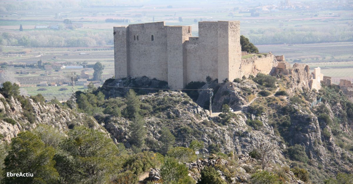 El castell de Miravet rebr 1,7 MEUR dels fons Next Generation per obres de restauraci i millores en la illuminaci | EbreActiu.cat, revista digital d’oci actiu | Terres de l’Ebre ...