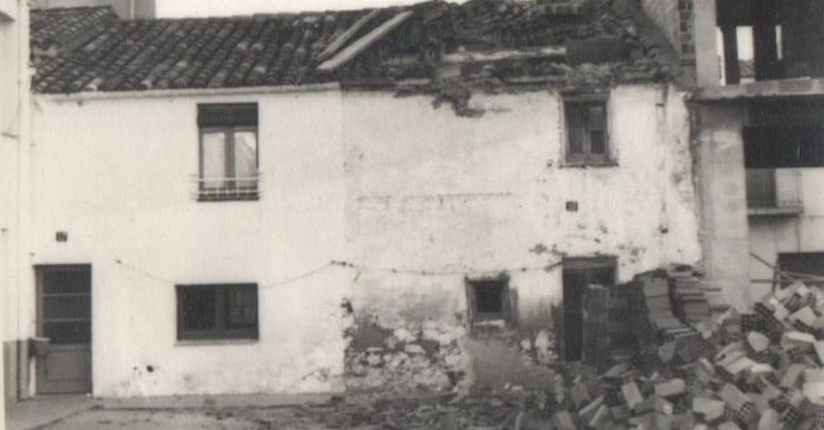 Visita guiada, LHospitalet de lInfant en blanco y negro