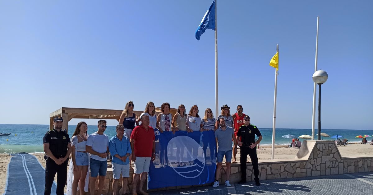 Vandells i l’Hospitalet de l’Infant hissa la Bandera Blava 2023 a totes les platges del municipi | EbreActiu.cat, revista digital d’oci actiu | Terres de l’Ebre ...