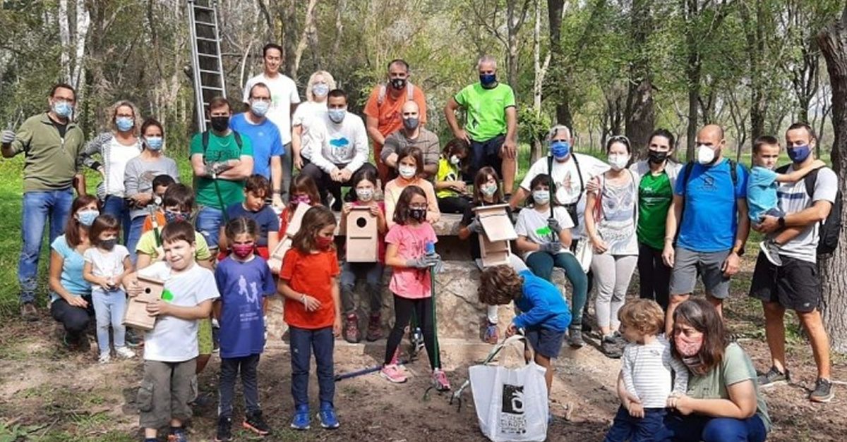 Una quarantena de persones participen en una jornada de sensibilitzaci ambiental a Mra d’Ebre | EbreActiu.cat, revista digital d’oci actiu | Terres de l’Ebre ...