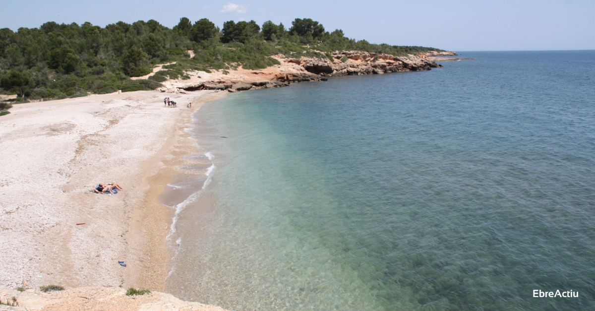 L’Ametlla de Mar comena a posar a punt les platges caleres | EbreActiu.cat, revista digital d’oci actiu | Terres de l’Ebre ...