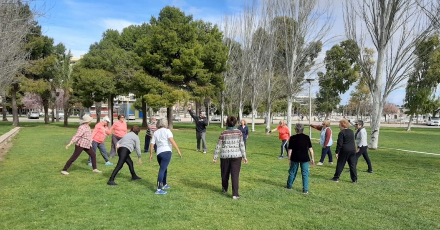 La Rpita dinamitza els parcs de salut amb activitats per a la gent gran | EbreActiu.cat, revista digital d’oci actiu | Terres de l’Ebre ...