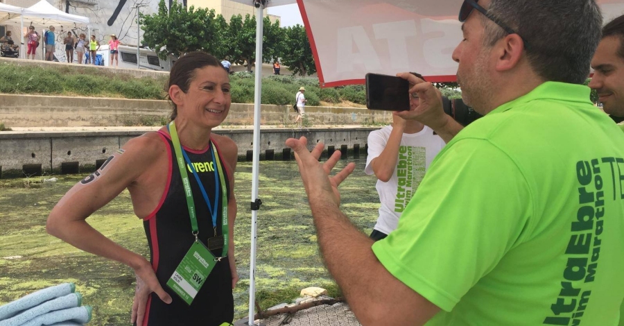 La italiana Laura Volpi guanya la vuitena edici de l’Ultra Ebre Swim Marathon | EbreActiu.cat, revista digital d’oci actiu | Terres de l’Ebre ...