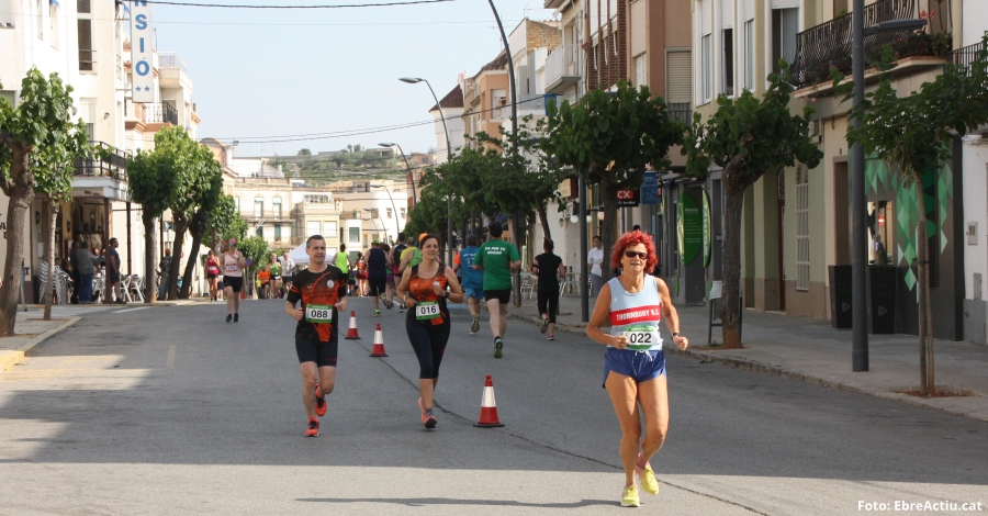 Lluisma Mas i Yolanda Larrosa guanyen els 10.000 del Perell | EbreActiu.cat, revista digital d’oci actiu | Terres de l’Ebre ...