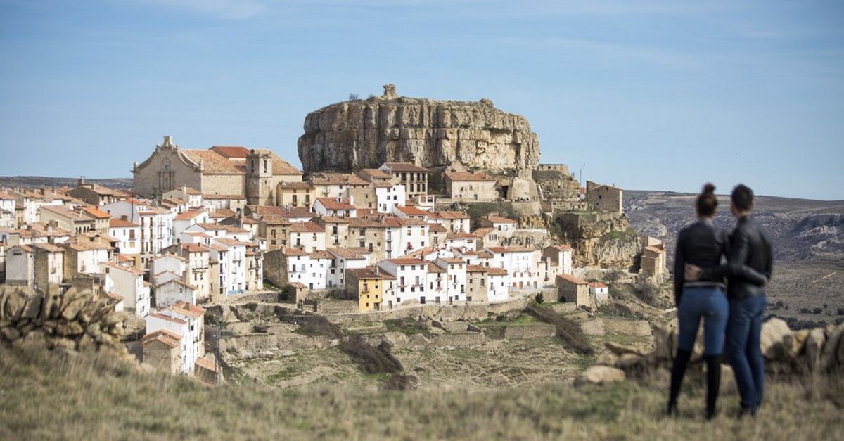 Un paseo por la historia de la humanidad desde el Alt Maestrat Human Land | EbreActiu.cat, revista digital de ocio activo | Terres de l’Ebre...