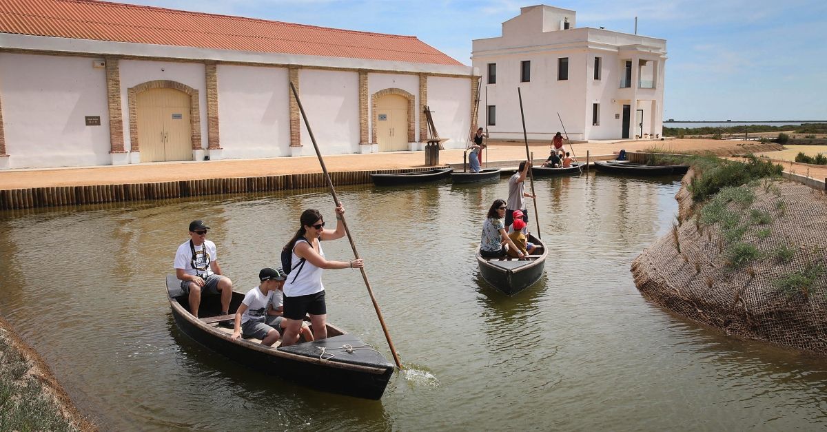 MnNatura Delta engega la desena temporada amb propostes per gaudir en famlia de l’entorn natural | EbreActiu.cat, revista digital d’oci actiu | Terres de l’Ebre ...