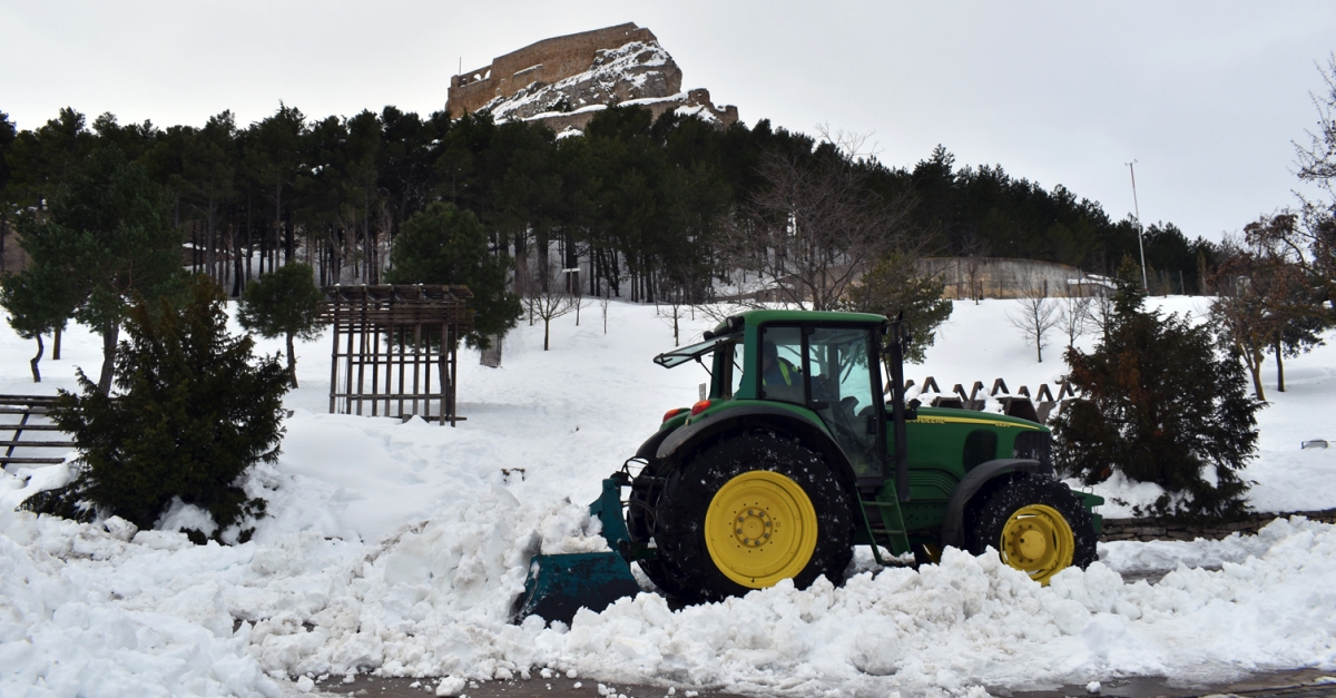 Morella recupera prcticament tots els serveis desprs de la nevada | EbreActiu.cat, revista digital d’oci actiu | Terres de l’Ebre ...