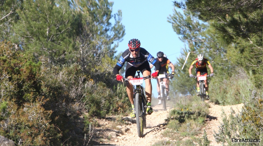 Pau Marz i Pili Franco guanyen la 1a Emburgada Bike Rice | EbreActiu.cat, revista digital d’oci actiu | Terres de l’Ebre ...