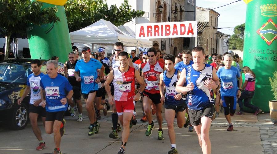 Gratallops: Arriba la 3 edici ’La 13 graus i mig’ amb caminada | EbreActiu.cat, revista digital d’oci actiu | Terres de l’Ebre ...