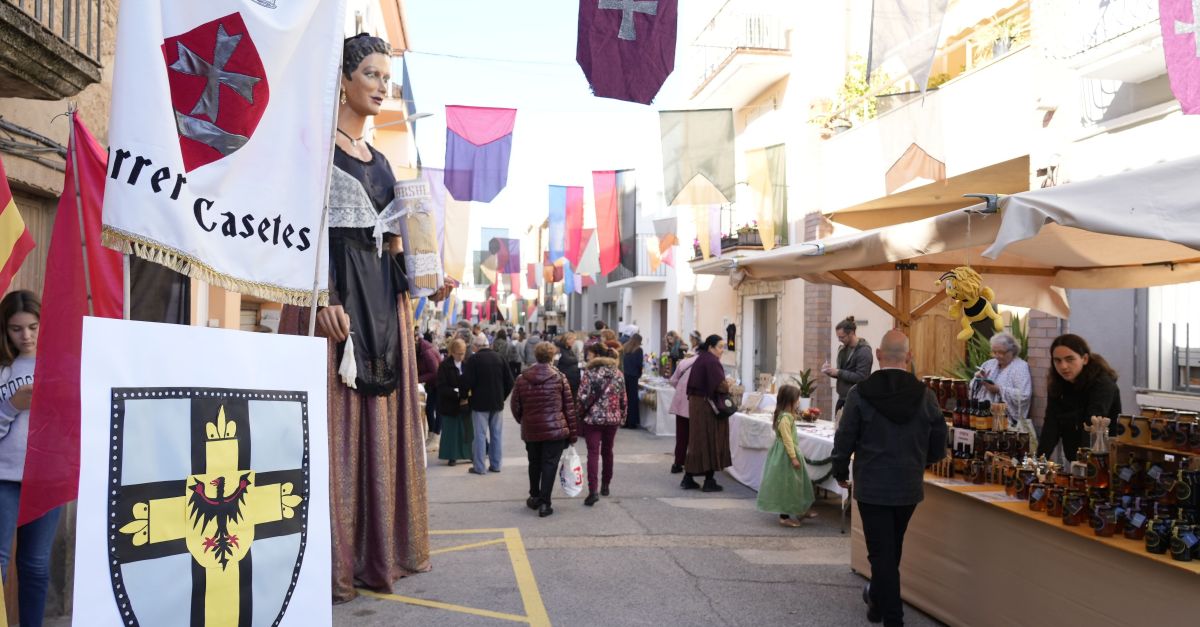 La XVIII Festa Comarcal de la Clotxa reivindica el sector agroalimentari i el futur sostenible de la Ribera d’Ebre | EbreActiu.cat, revista digital d’oci actiu | Terres de l’Ebre ...