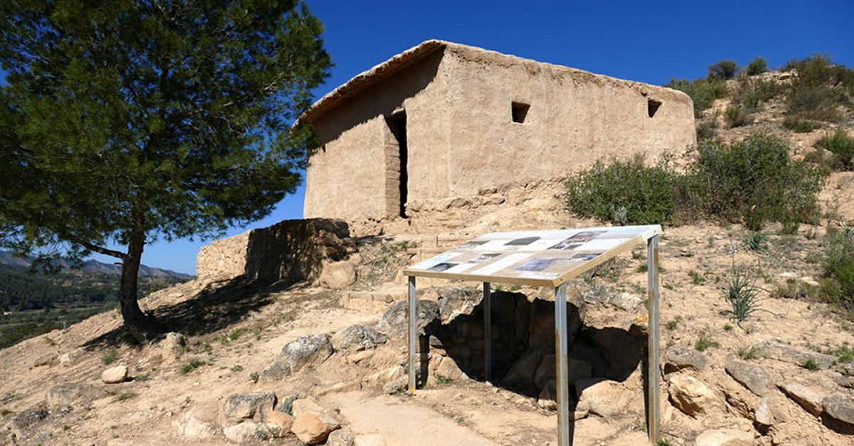 Finalitzen les obres de reconstrucci d’un habitatge iber al poblat de Sebes, a Flix | EbreActiu.cat, revista digital d’oci actiu | Terres de l’Ebre ...