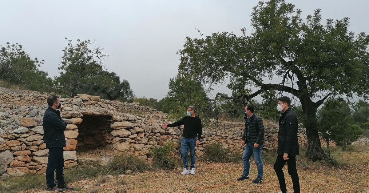 Penscola elabora un catleg dels bns de pedra en sec en el seu terme municipal | EbreActiu.cat, revista digital d’oci actiu | Terres de l’Ebre ...