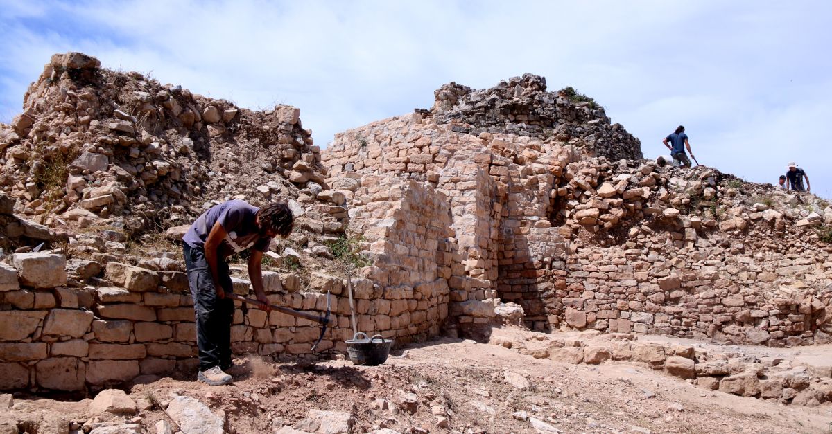 Els romans haurien utilitzat com a plaa militar el poblat ibric del coll del Moro de Gandesa | EbreActiu.cat, revista digital d’oci actiu | Terres de l’Ebre ...