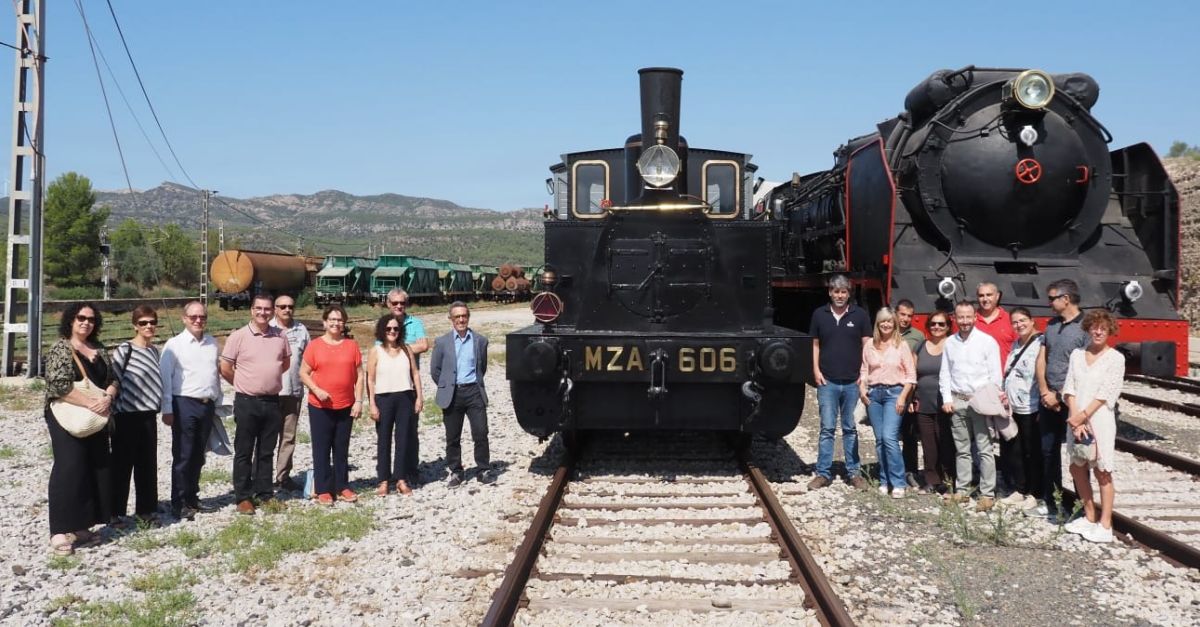 El Museu del Ferrocarril a Mra la Nova presenta la Cuco, la locomotora de vapor ms antiga en funcionament a Catalunya | EbreActiu.cat, revista digital d’oci actiu | Terres de l’Ebre ...