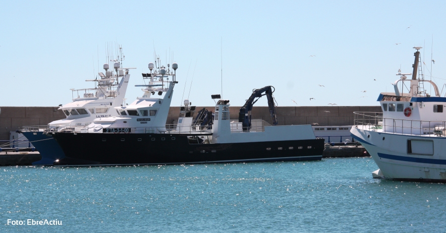 Les tonyineres caleres, a punt per comenar la campanya de pesca de tonyina roja | EbreActiu.cat, revista digital d’oci actiu | Terres de l’Ebre ...