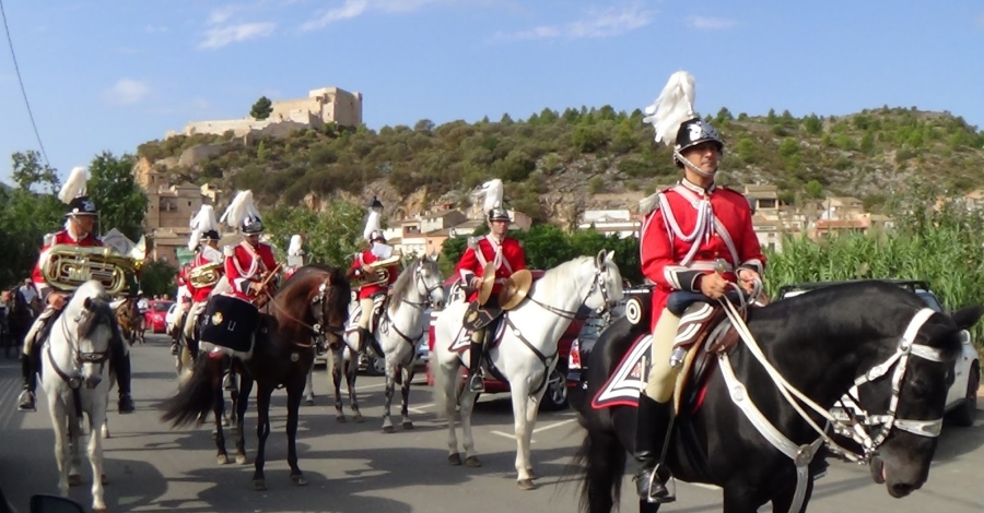 Tres toms en Miravet