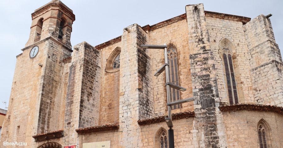 Ulldecona netejar i restaurar la portalada de l’Esglsia de Sant Lluc | EbreActiu.cat, revista digital d’oci actiu | Terres de l’Ebre ...