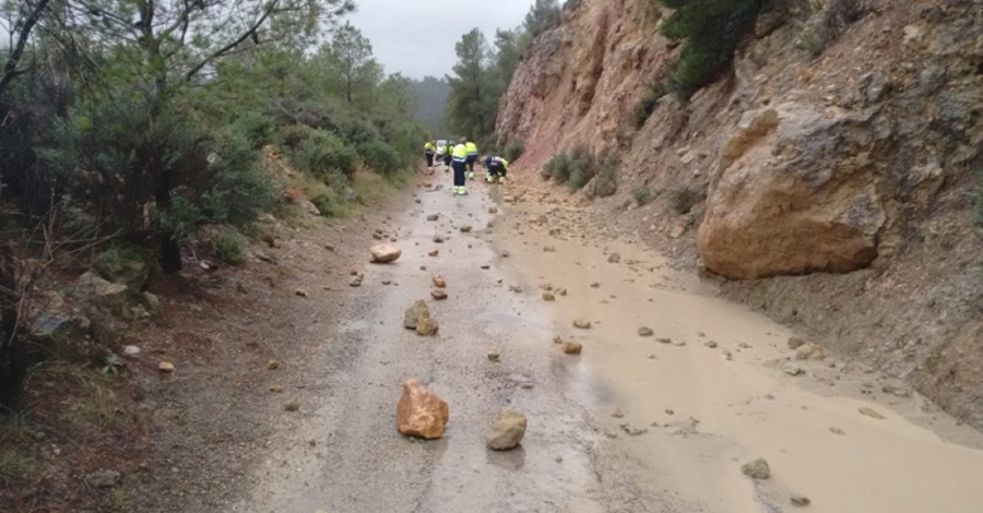 Cerrada la Va Verde del Baix Ebre por el riesgo de desprendimientos | EbreActiu.cat, revista digital de ocio activo | Terres de l’Ebre...