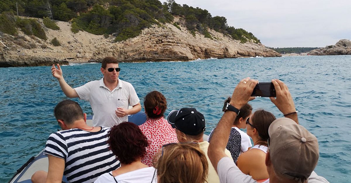 Visita guiada al Hospitalet de lInfant vista desde el mar